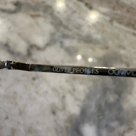 Oliver Peoples Aviator Aero Commander Polarized 61mm Sunglasses Gold Neutral EUC - Picture 6 of 9